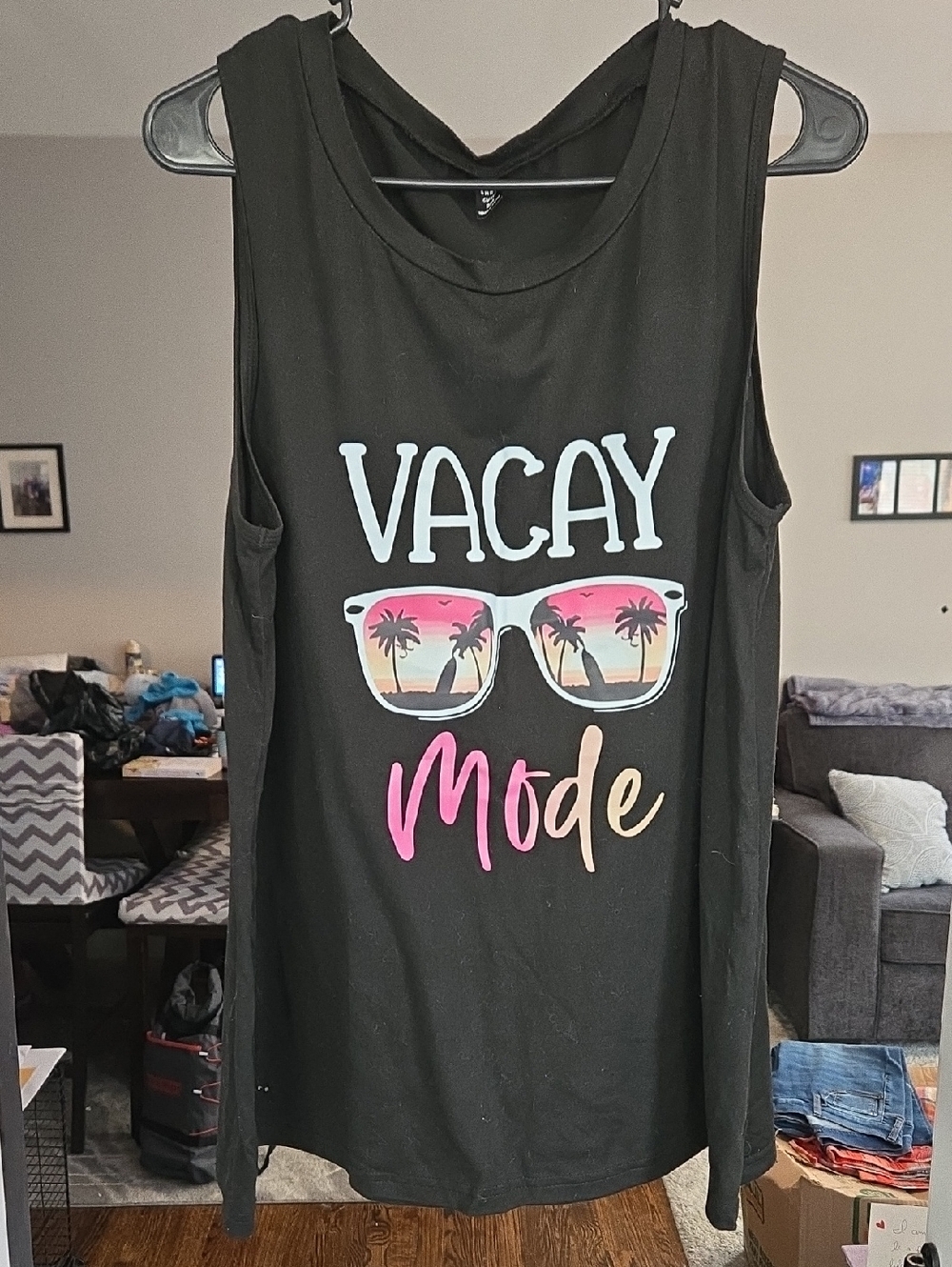 SHEIN Black Tank Top "VACAY Mode" Sunglasses Graphic